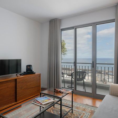 Sea front apartment - Princesa D. Amélia Funchal  Extérieur photo